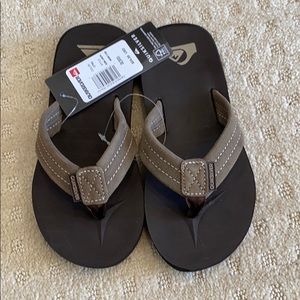 Boys size 2 Quicksilver Sandals NWT